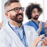 Dominando el Escenario: Coaching para Médicos Conferencistas que inspiran